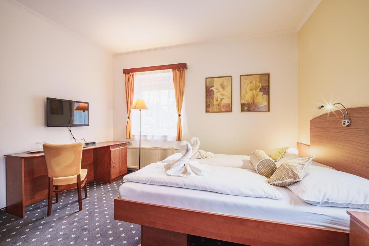Francis Spa Hotel Frantiskovy Lazne Exterior photo